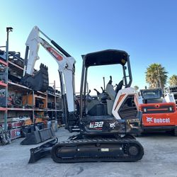 2018 Bobcat E32 Mini Excavator 
