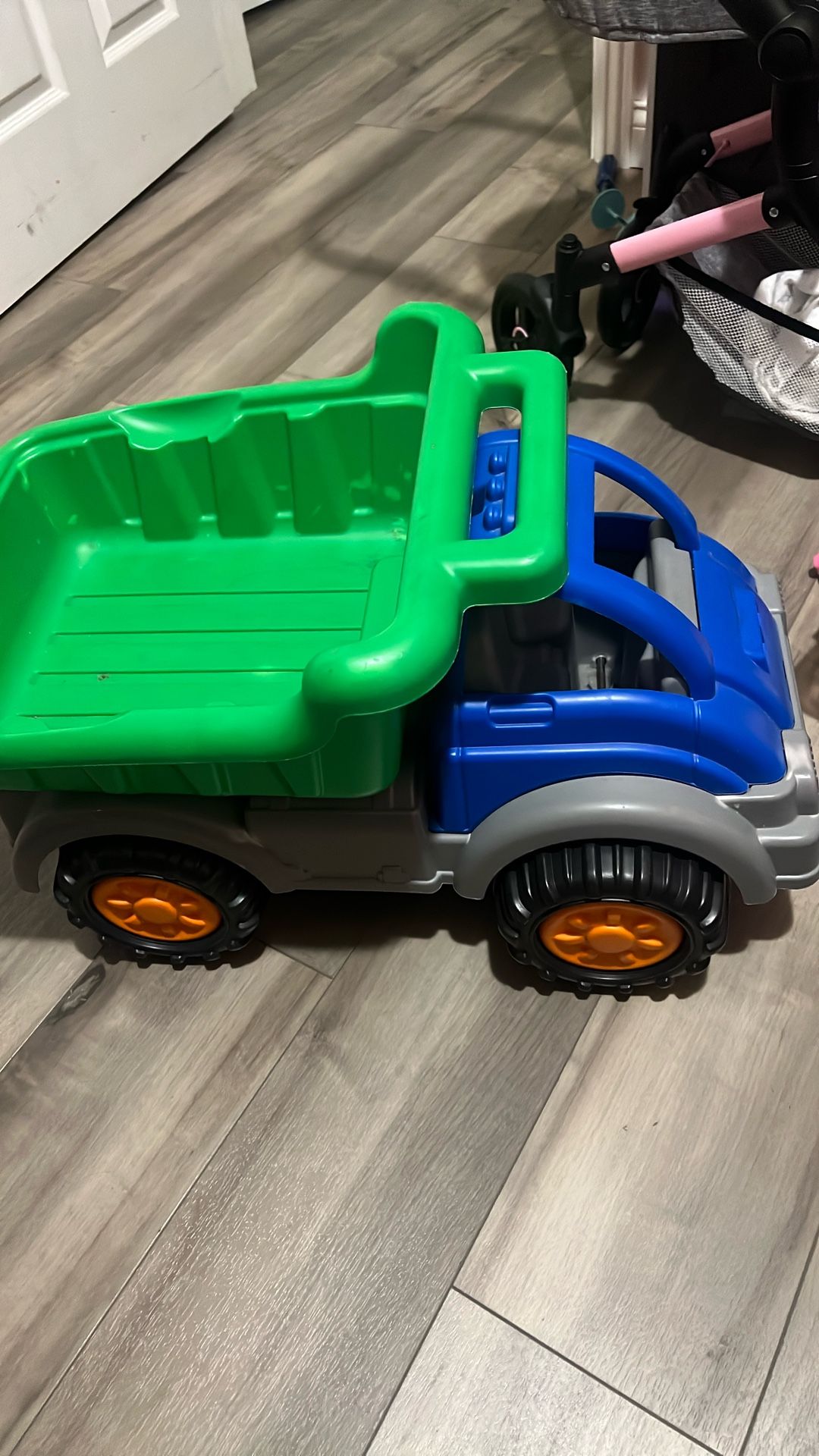 Big Toy Truck
