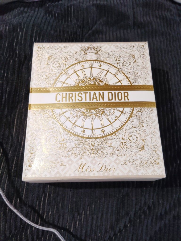 DIOR: Miss Dior Eau de Parfum Deluxe Perfume Set