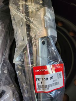 Brand new OEM Honda/Acura jack assembly, lugnut hweel wrench, and bar jack