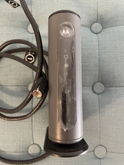 MOTOROLA 8x4 Cable Modem, Model MB7220, 343 Mbps DOCSIS 3.0, Certified by Comcast XFINITY, Time Warner Cable, Cox, BrightHouse, and More (No Wireless