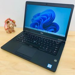 Dell i5 vPro Full HD Touchscreen laptop / Windows 11 Pro / Camera / HDMI / USB C / Bluetooth / Charger / Backlit / Fingerprint