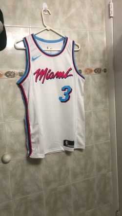Miami Heat jersey brand new. Dwyane Wade size medium