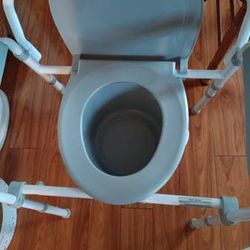 Commode 