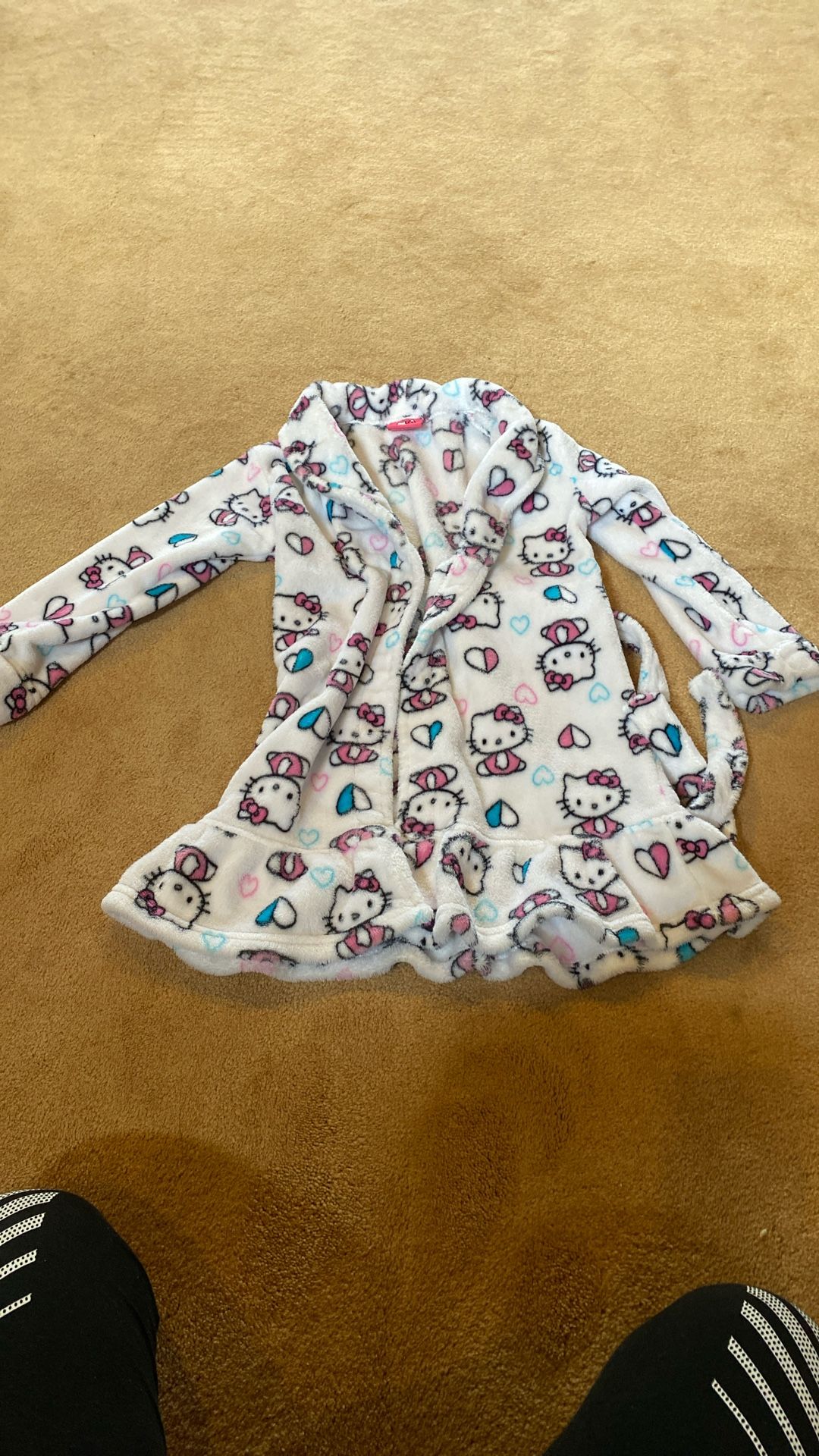 Hello kitty Bathrobe, Girl Size 8