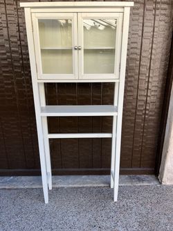 Bathroom cabinet
