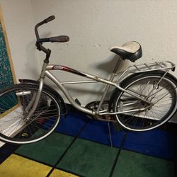 Schwinn Windwood Cruiser Bike