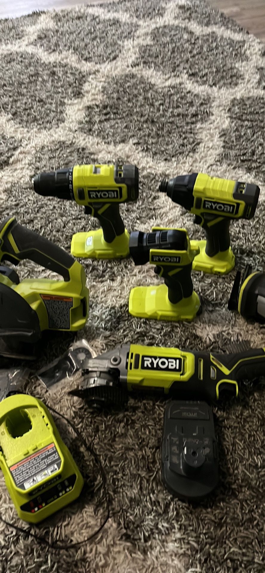 Combo Ryobi 18v 7 Tools , Battery ,charger 