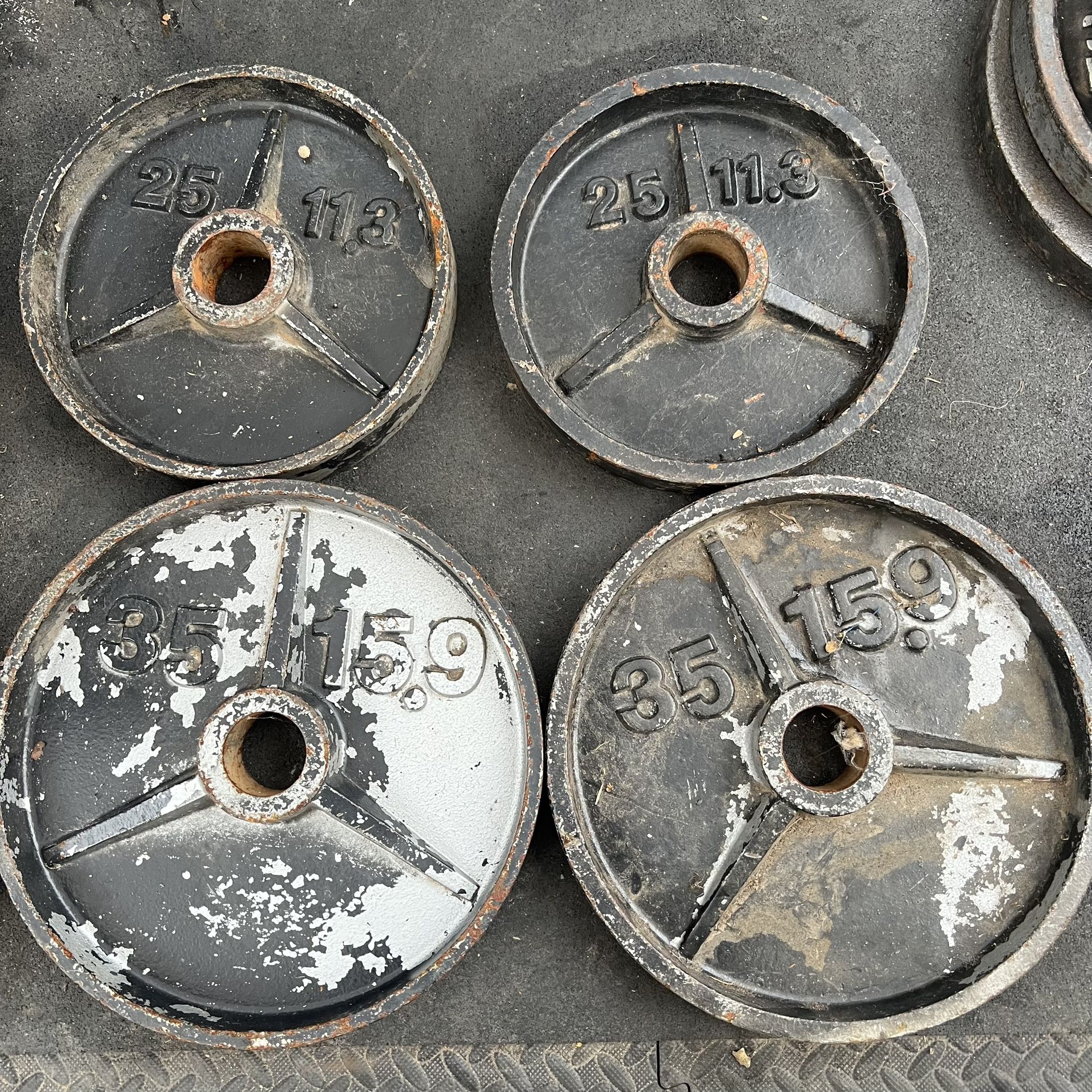 Deep Dish 35LB Plate Weight 25LB Plate Weights