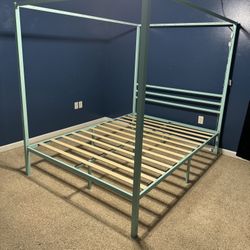 Queen Platform Metal Bed 