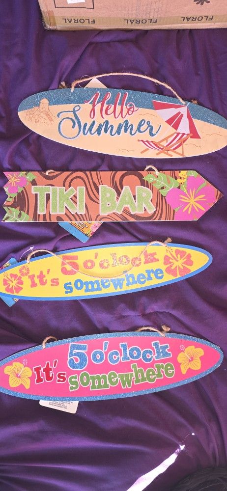 small summer party signs