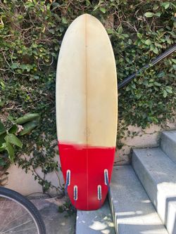 Surfboard 5’8”
