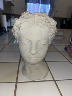 Greek planter
