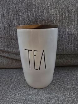 New Rae Dunn 7" Tea Cellar With Wood Lid