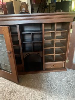 Wine cabinet