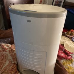 Fancy Bedroom Garbage Container New With Secure Lids
