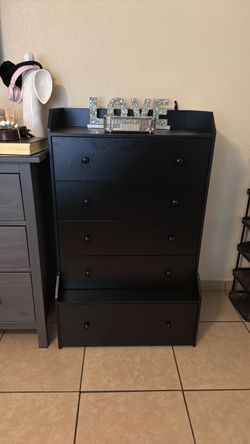 Black Dresser