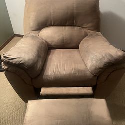 Free! Rocker/Recliner