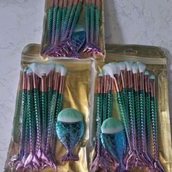 $10  Makeup 11 pcs brushes