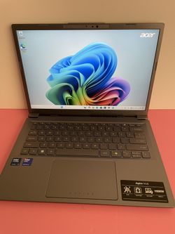 Acer Aspire 14 Ai Touch screen Intel Ultra 5 16GB RAM 1TB SSD (2025 Model / Ai Copilot+) Great Laptop