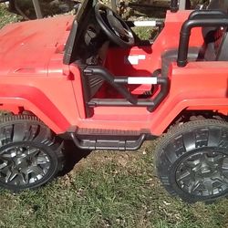 Power Wheel Jeep With Battery That Works Runs Great