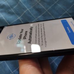 Apple iPhone SE 3rd Gen 64GB AssistiveTouch Factory Unlocked Black (Very Good Condition)