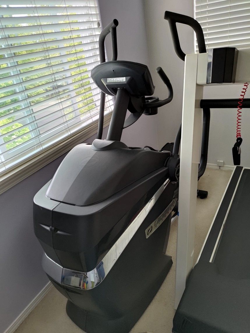 Elliptical Trainer Octane Fitness Q45 for Sale in Portland, OR OfferUp