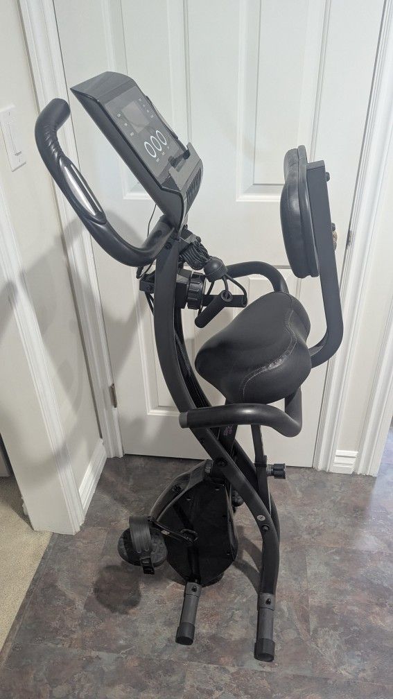 Foldable Indoor Bicycle. Slim Cycle