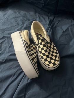 White chunky vans