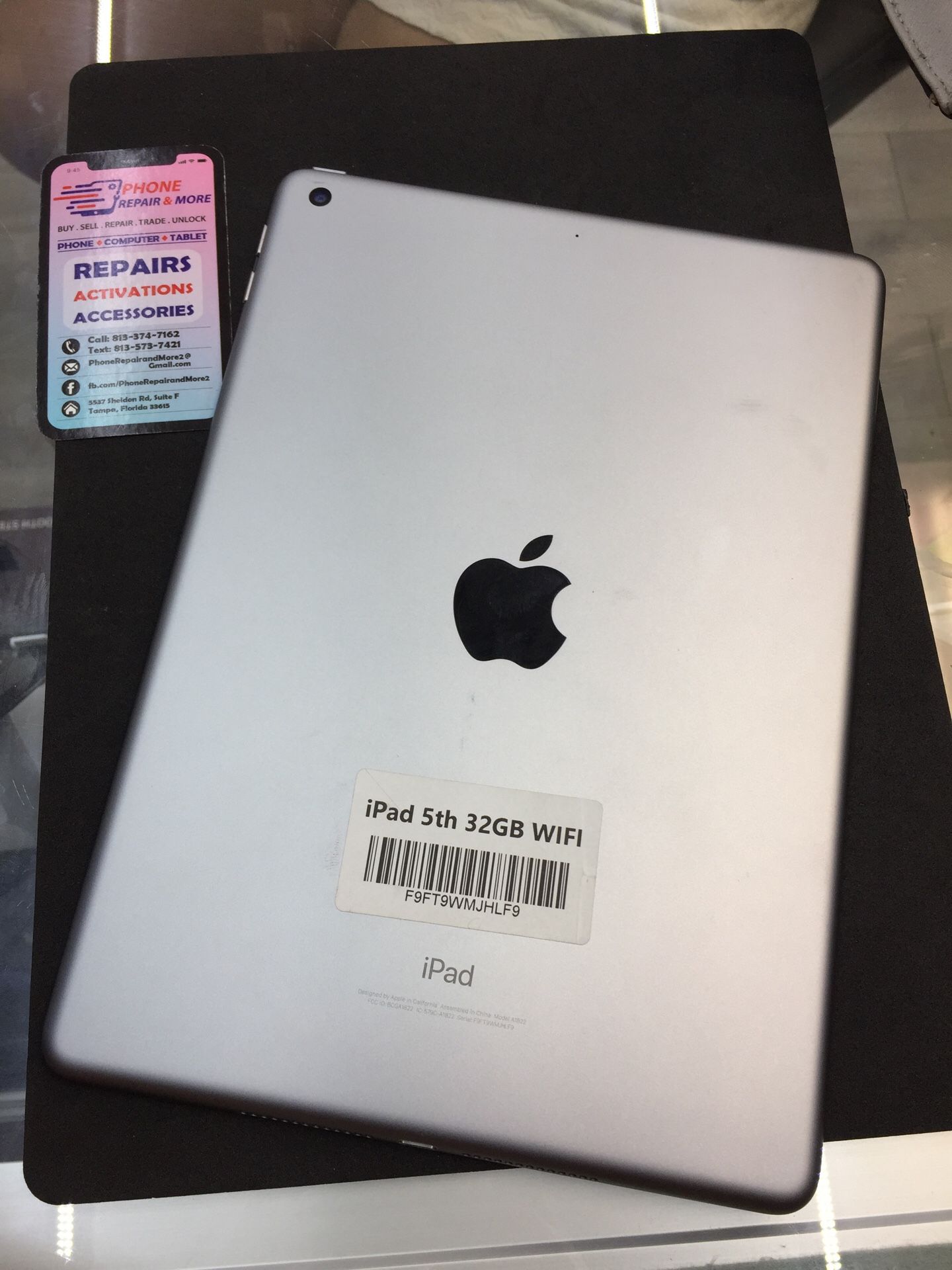 iPad 5th 32GB WiFi !!