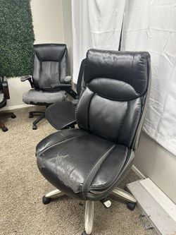 Adjustable Desk/ Computer Chair