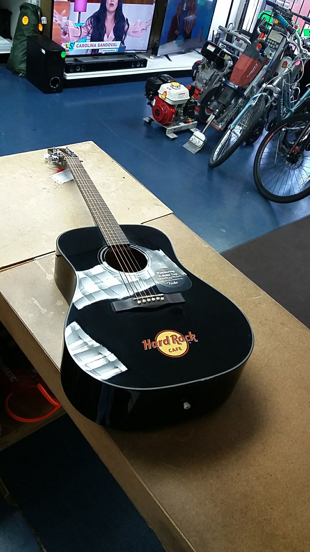 Fender DG8S Hard Rock Edition Acoustic Guitar