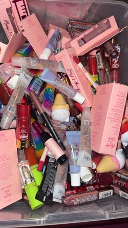 Lip Mystery Bundle