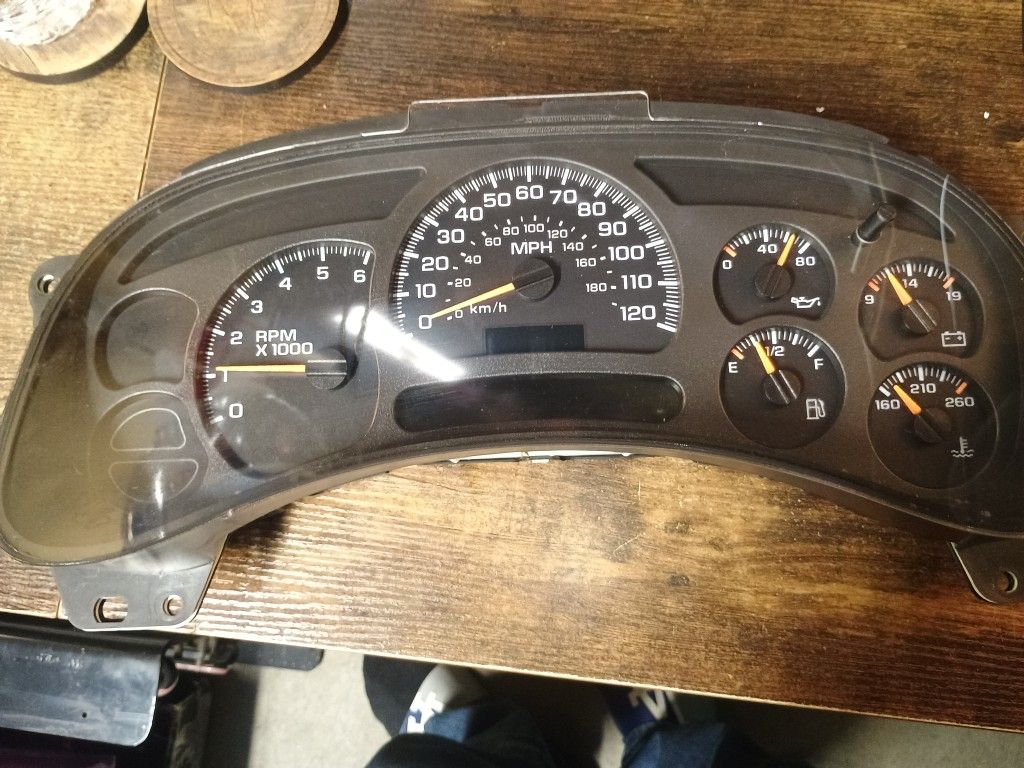 Instrument Cluster 2003 -2006 Chevy Silverado Or GMC Sierra