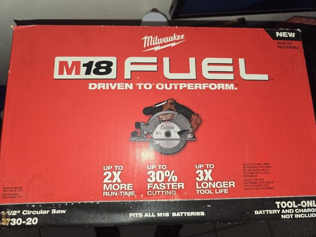 M18 FUEL Circular Saw 