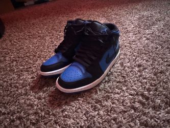 Jordan 1 high blue trainers size 7