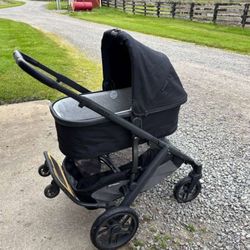 Uppa Baby Vista V2 Bundle