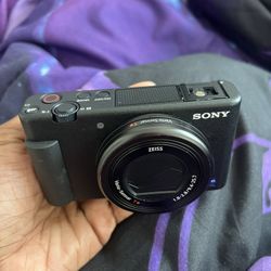 Sony Zv1 Vlog Content Camera W/ Vlog Kit
