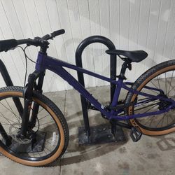 2025 Giant StP Dirt Jumper 26"