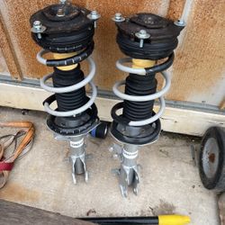 Shocks Nissan Versa 