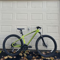Specialized Pitch Sport Mountain Bike – Medium Frame - 27.5 wheels Bicycle Trail