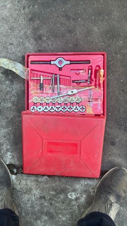 Tap and Dd said not sure if all the pieces are there but I want $60 for it