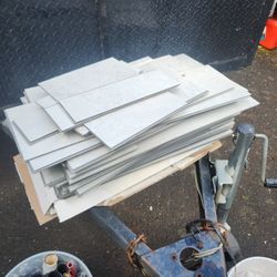 Used Vinyl Flooring Tile FREE