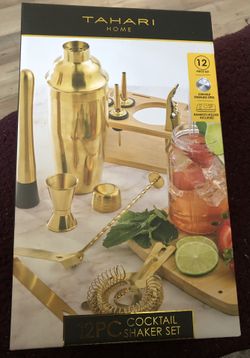 COCKTAIL SHAKER SET 12 PCS TAHARI  NEW