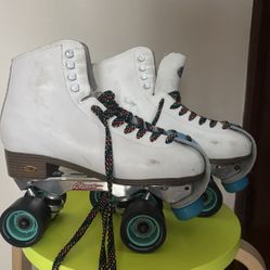 Sure Grip White Rollerskates size 8M/10W with case