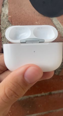 Apple AirPods Pro Case