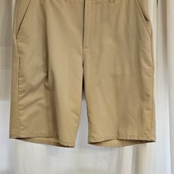 Travis Mathew Shorts - 34 - Kool Kahki 
