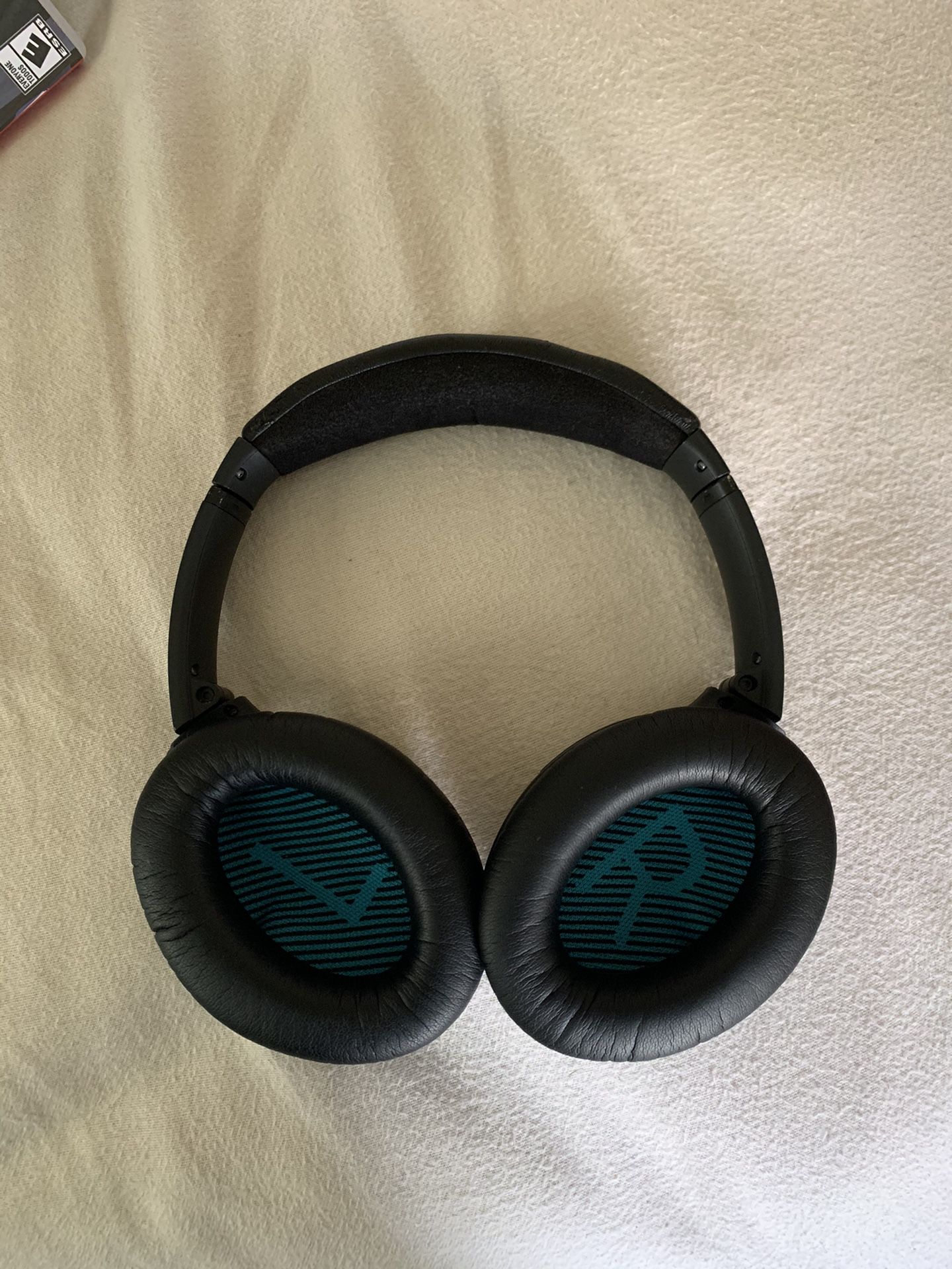 Bose Noise Cancelling Over Ear headphones