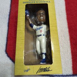 Manny Mota Dodgers Bobblehead