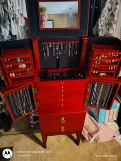Beautiful cherrywood jewelry box